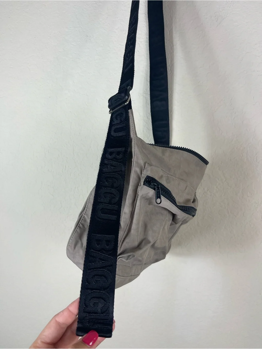 BAGGU Medium Cargo Crossbody Bag Dove